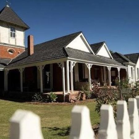 巴瑟尔顿 伊萨卡1896庄园旅馆酒店 外观 照片